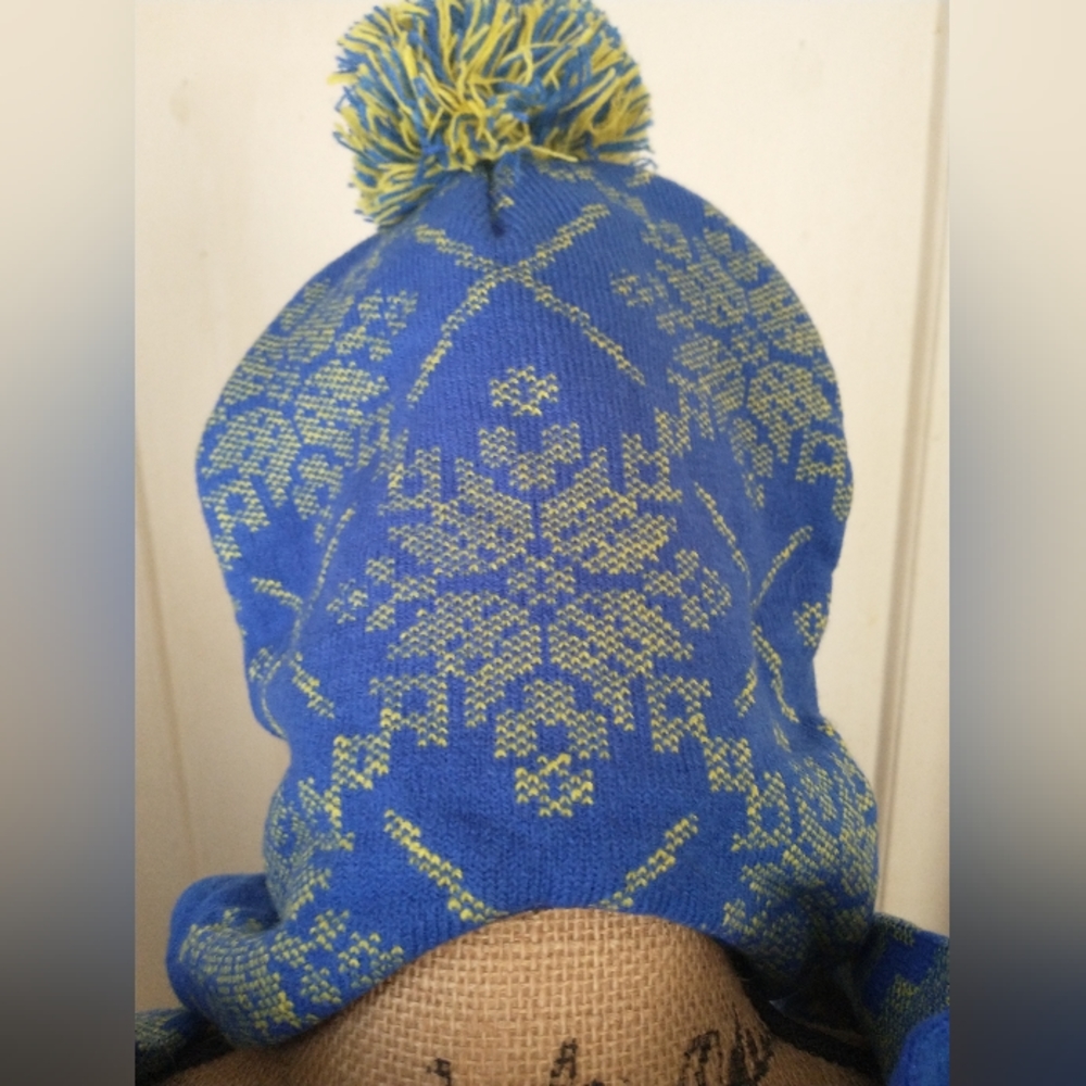 Knit Scarf and Pom Pom Beanie BEST BUY BRANDED Blue & Yellow - Picture 11 of 11